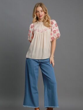 Umgee Embroidered Bubble Sleeve Boho Blouse NWT